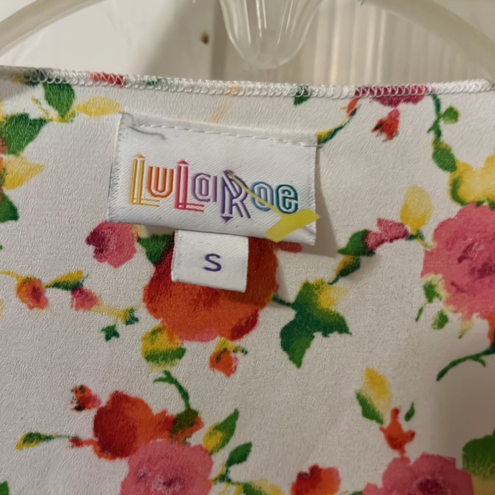 LuLaroe Kimono with Fridge - Picture 5 of 5